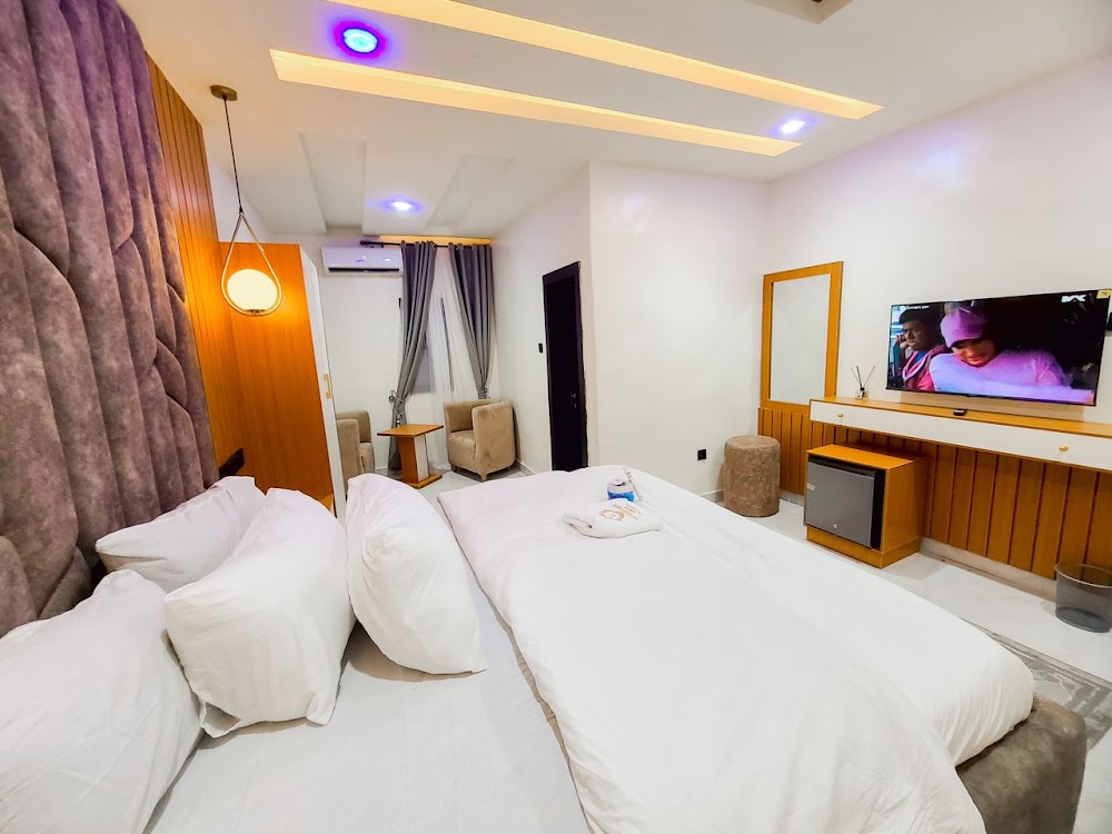 G12 Hotels and Suite photo 3